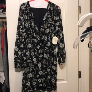STUNNING BLACK FLORAL DRESS NWT